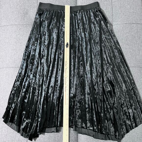 Max Studio Skirt Women Large Black Velvet Pleated Goth Whimsigoth Fairy - Picture 3 of 5